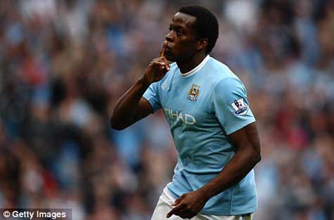 Onuoha trở lại đội 1 Man City sau nhiều tháng "đóng băng" Onuoha trở lại đội 1 Man City sau nhiều tháng "đóng băng"
