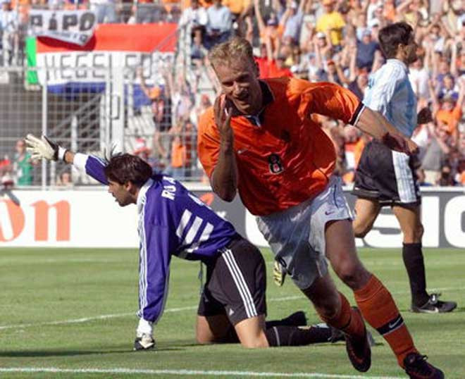 Kỷ luật, thông minh, nhạy bén, điêu luyện và bùng nổ, Dennis Bergkamp sinh ra để ghi những bàn thắng vĩ đại Kỷ luật, thông minh, nhạy bén, điêu luyện và bùng nổ, Dennis Bergkamp sinh ra để ghi những bàn thắng vĩ đại