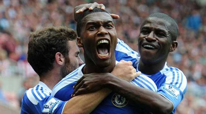 Cơn điên của Sturridge: chân sút trẻ dạy Fernando Torres cách tỏa sáng