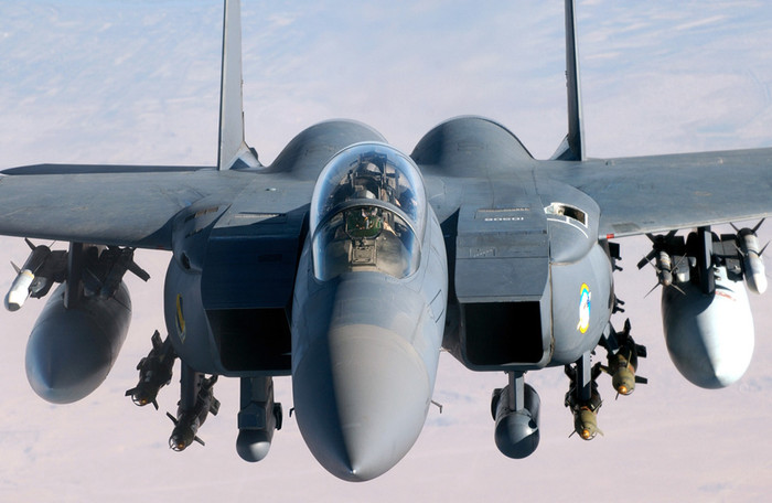"Đại bàng tấn công" F-15e Strike Eagle. "Đại bàng tấn công" F-15e Strike Eagle.