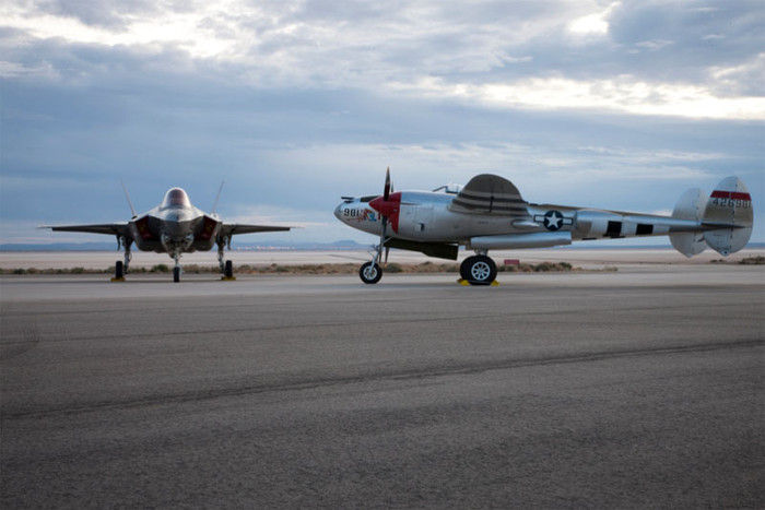 P-38 Lightning và F-35 Lightning II P-38 Lightning và F-35 Lightning II