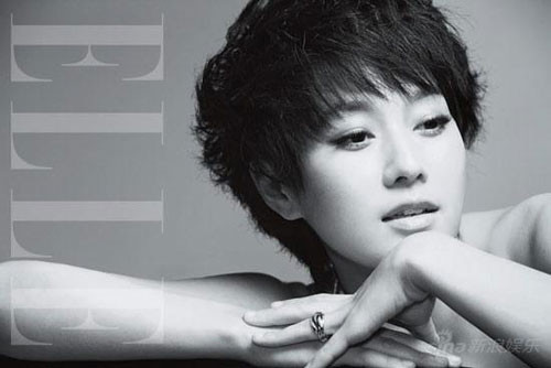 Năm 2004, Mã Y Lợi kết thúc mối tình kéo dài 5 năm với đạo diễn Quan Hổ. Năm 2008, cô đột ngột tuyên bố kết hôn với Văn Chương – đồng nghiệp kém cô tận 9 tuổi. Tháng 11/2008, cô sinh hạ một tiểu công chúa và tỏ ra rất mãn nguyện với cuộc sống gia đình của mình. Năm 2004, Mã Y Lợi kết thúc mối tình kéo dài 5 năm với đạo diễn Quan Hổ. Năm 2008, cô đột ngột tuyên bố kết hôn với Văn Chương – đồng nghiệp kém cô tận 9 tuổi. Tháng 11/2008, cô sinh hạ một tiểu công chúa và tỏ ra rất mãn nguyện với cuộc sống gia đình của mình.