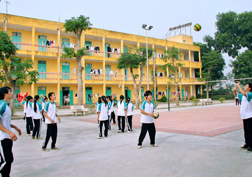 Ở nội trú, teen thường "tụ tập" chơi thể thao mỗi ngày