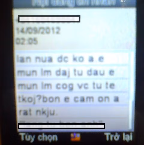 Những tin nhắn không rõ nghĩa cầu cứu của các cô gái.