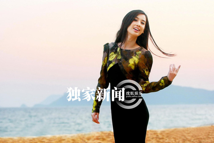Thân hình mảnh mai, gương mặt thanh tú là sức hút khó cưỡng của người đẹp họ Huỳnh Thân hình mảnh mai, gương mặt thanh tú là sức hút khó cưỡng của người đẹp họ Huỳnh