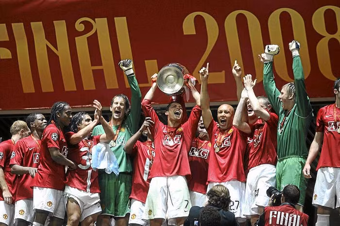 CR7 cùng MU lên ngôi vô địch Champions League.