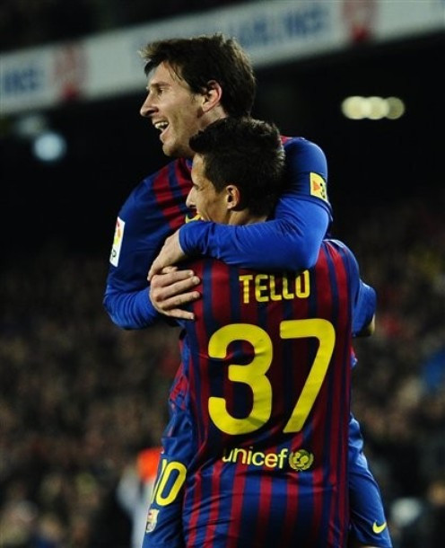 Cầu thủ trẻ Tello có một trận đấu khá hay. Cầu thủ trẻ Tello có một trận đấu khá hay.