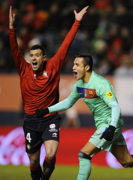 Alexis Sanchez nuôi lại hi vọng cho Barca. Alexis Sanchez nuôi lại hi vọng cho Barca.