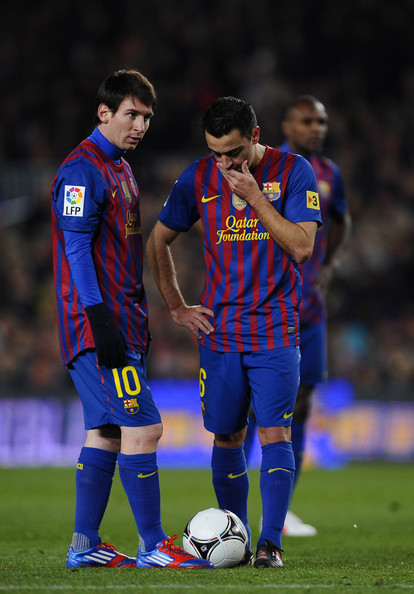 Ở trận đấu sắp tới, Xavi không thi đấu vì dính chấn thương. Ở trận đấu sắp tới, Xavi không thi đấu vì dính chấn thương.