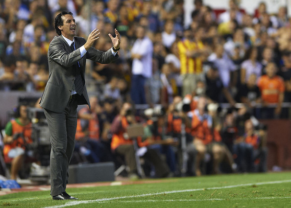 Unai Emery rất muốn phục hận Guardiola vì Barca vừa loại Valencia ra khỏi vòng bán kết Cúp Nhà Vua. Unai Emery rất muốn phục hận Guardiola vì Barca vừa loại Valencia ra khỏi vòng bán kết Cúp Nhà Vua.