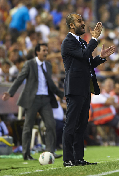 Cuộc đấu trí căng thẳng của hai HLV. Cuộc đấu trí căng thẳng của hai HLV.