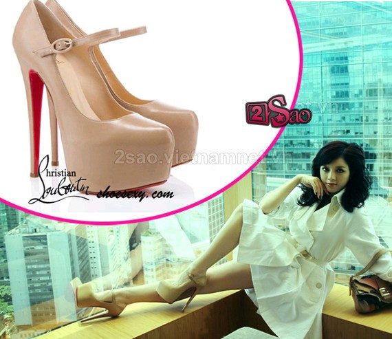 Lý Nhã Kỳ được biết đến với phong cách thời trang ấn tượng và thích xài đồ do các nhà mốt tiếng tăm thế giới sản xuất, về giày dép, có Christan Louboutin. Lý Nhã Kỳ được biết đến với phong cách thời trang ấn tượng và thích xài đồ do các nhà mốt tiếng tăm thế giới sản xuất, về giày dép, có Christan Louboutin.