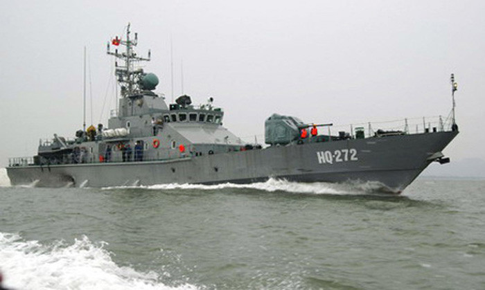 Tuần tra hạm made in Việt Nam TT400TP. Tàu pháo Hải quân mang số hiệu TT400TP số 1 do Công ty đóng tàu Hồng Hà (còn gọi là Nhà máy Z173 thuộc Tổng Cục công nghiệp Quốc phòng-Bộ Quốc phòng) thực hiện đã được bàn giao cho Quân chủng Hải quân vào đầu năm nay. Tuần tra hạm made in Việt Nam TT400TP. Tàu pháo Hải quân mang số hiệu TT400TP số 1 do Công ty đóng tàu Hồng Hà (còn gọi là Nhà máy Z173 thuộc Tổng Cục công nghiệp Quốc phòng-Bộ Quốc phòng) thực hiện đã được bàn giao cho Quân chủng Hải quân vào đầu năm nay.