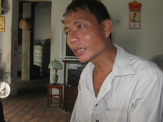 Anh Nguyễn Văn Minh chia sẻ cùng những giọt nước mắt với phóng viên Báo Điện tử Giáo dục Việt Nam rằng, giờ anh được như vậy rồi mong muốn mọi người hãy tránh xa may túy và muốn công khai hình ảnh mình để minh chứng cho những quyết tâm vượt khó, làm lại cuộc đời. Đồng thời để mọi người nói không với ma túy, dẫn đến HIV/AIDS . Anh Nguyễn Văn Minh chia sẻ cùng những giọt nước mắt với phóng viên Báo Điện tử Giáo dục Việt Nam rằng, giờ anh được như vậy rồi mong muốn mọi người hãy tránh xa may túy và muốn công khai hình ảnh mình để minh chứng cho những quyết tâm vượt khó, làm lại cuộc đời. Đồng thời để mọi người nói không với ma túy, dẫn đến HIV/AIDS .