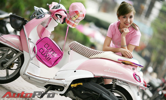 4. Yamaha Mio: Giá bán 22 – 22.5 triệu đồng. Là sản phẩm dành riêng cho phái nữ, Yamaha Mio là sự kết hợp giữa thời trang, tính năng động và sự mạnh mẽ của động cơ 110cc. 4. Yamaha Mio: Giá bán 22 – 22.5 triệu đồng. Là sản phẩm dành riêng cho phái nữ, Yamaha Mio là sự kết hợp giữa thời trang, tính năng động và sự mạnh mẽ của động cơ 110cc.