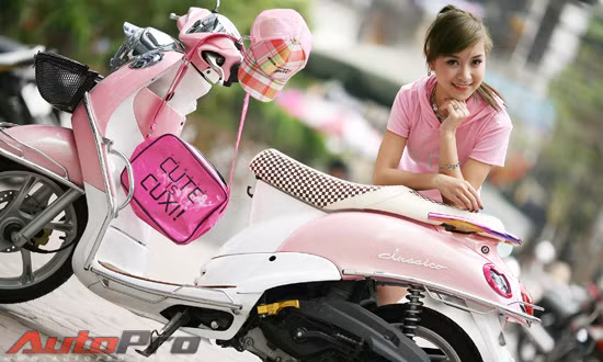 4. Yamaha Mio: Giá bán 22 – 22.5 triệu đồng. Là sản phẩm dành riêng cho phái nữ, Yamaha Mio là sự kết hợp giữa thời trang, tính năng động và sự mạnh mẽ của động cơ 110cc. 4. Yamaha Mio: Giá bán 22 – 22.5 triệu đồng. Là sản phẩm dành riêng cho phái nữ, Yamaha Mio là sự kết hợp giữa thời trang, tính năng động và sự mạnh mẽ của động cơ 110cc.