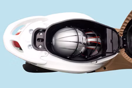 Yamaha Nozza đáp ứng sự lựa chọn khó tính của các chị em về chiếc xe tay ga cao cấp với tính năng vượt trội, công nghệ hiện đại, hộp chứa đồ rộng rãi, yên xe tạo cảm giác thoải mái cho người điều khiển và người ngồi sau, sự thuận tiện khi đổ xăng. Yamaha Nozza đáp ứng sự lựa chọn khó tính của các chị em về chiếc xe tay ga cao cấp với tính năng vượt trội, công nghệ hiện đại, hộp chứa đồ rộng rãi, yên xe tạo cảm giác thoải mái cho người điều khiển và người ngồi sau, sự thuận tiện khi đổ xăng.