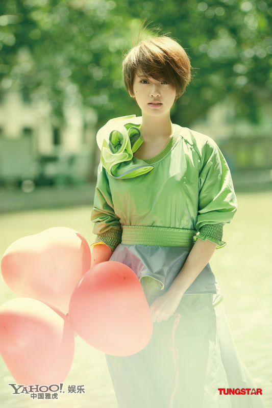 Khoảnh khắc đẹp tựa thiên thần với tóc ngắn. Ảnh:tungstar