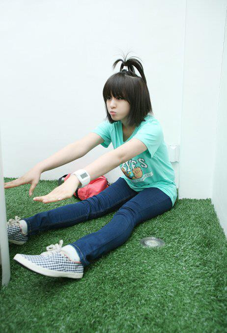 Lúc tập thể dục cũng "chu mỏ" xì tin.