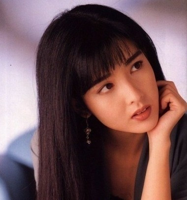 Cho đến bây giờ hình tượng ngọc nữ của Châu Huệ Mẫn vẫn còn đọng mãi trong lòng mọi người về một vẻ đẹp thuần khiết hiếm có.