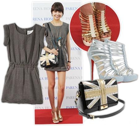 Soo Young cũng rất yêu thích đôi sandal cao gót dòng Christian Louboutin Romaine. Soo Young cũng rất yêu thích đôi sandal cao gót dòng Christian Louboutin Romaine.