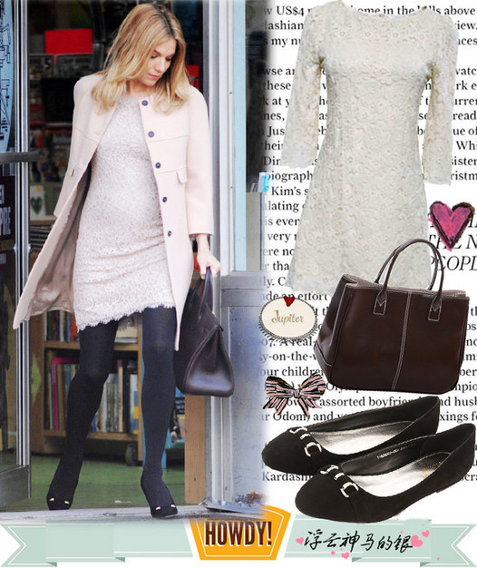 Sienna Miller đồng bộ váy trắng, áo trắng cùng quần tất xanh đen rất nổi bật.