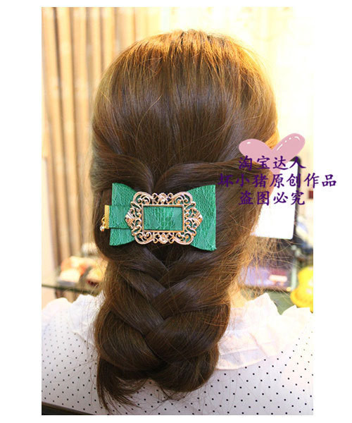 Kiểu tóc mới cho bạn một cảm giác lịch sự và cao quý hơn. Kiểu tóc mới cho bạn một cảm giác lịch sự và cao quý hơn.