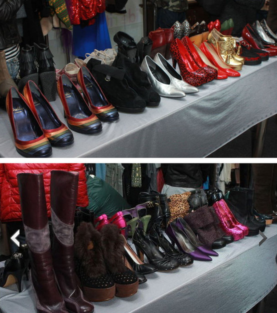 Những đôi giày hàng hiệu thời trang đủ kiểu dáng và sắc màu. Những đôi giày hàng hiệu thời trang đủ kiểu dáng và sắc màu.