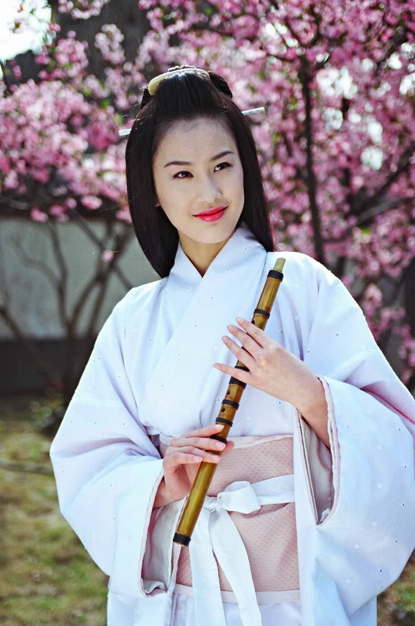 "Bạch Xà" Huỳnh Thánh Y. "Bạch Xà" Huỳnh Thánh Y.