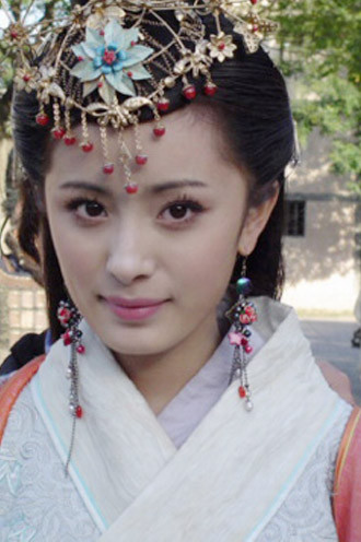 Nàng "Vương Chiêu Quân" Dương Mịch đã khẳng định vẻ đẹp của mình khi vượt qua một dàn người đẹp như Phạm Băng Băng, Trần Hảo... để vào vai một trong tứ đại mỹ nhân cổ đại nổi tiếng của Trung Quốc. Nàng "Vương Chiêu Quân" Dương Mịch đã khẳng định vẻ đẹp của mình khi vượt qua một dàn người đẹp như Phạm Băng Băng, Trần Hảo... để vào vai một trong tứ đại mỹ nhân cổ đại nổi tiếng của Trung Quốc.