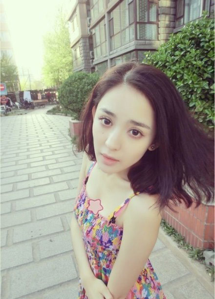 Chỉ qua bộ phim "Huyên Viên Kiếm" đã đưa Cổ Lực Na Trát từ một người đẹp vô danh trở thành người đẹp nổi tiếng bởi vẻ đẹp đặc biệt của Tân Cương. Chỉ qua bộ phim "Huyên Viên Kiếm" đã đưa Cổ Lực Na Trát từ một người đẹp vô danh trở thành người đẹp nổi tiếng bởi vẻ đẹp đặc biệt của Tân Cương.