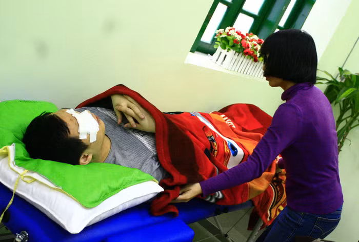 Một trong những thân chủ quê ở Hải Phòng mắc bệnh trầm cảm đã vài năm được các học viên của Thạc sĩ thôi miên Nguyễn Mạnh Quân tiến hành trị liệu bằng thôi miên