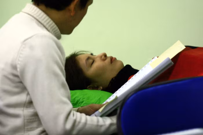 Theo những học viên của Thạc sĩ Nguyễn Mạnh Quân, thôi miên giúp đánh thức năng lực của bản thân mỗi con người