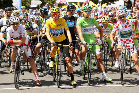 Trước chặng 20, Bradley Wiggins vẫn là người chiếm ưu thế so với người đứng thứ hai.