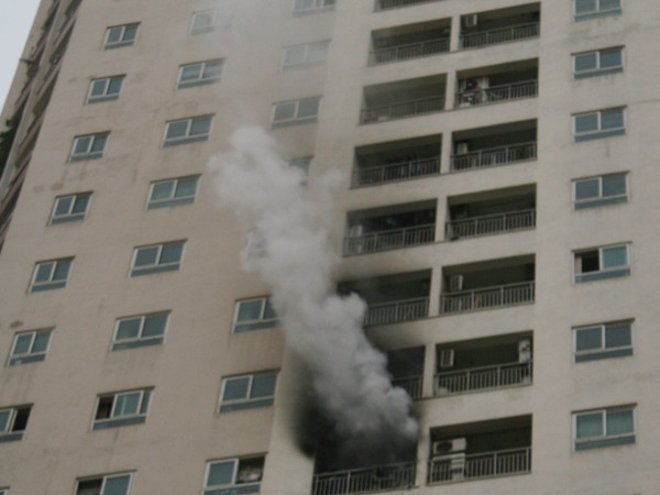 Một trong những nguyên nhân gây cháy lớn là do thiết bị PCCC nghèo nàn (ảnh minh họa) Một trong những nguyên nhân gây cháy lớn là do thiết bị PCCC nghèo nàn (ảnh minh họa)