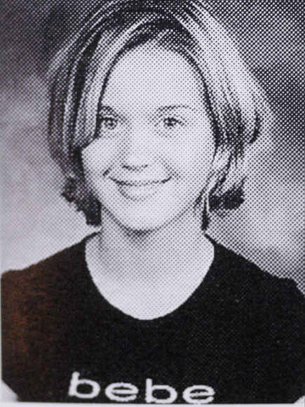 Katy Perry năm 15 tuổi, khi cô còn dùng tên thật của mình - Katy Hudson Katy Perry năm 15 tuổi, khi cô còn dùng tên thật của mình - Katy Hudson