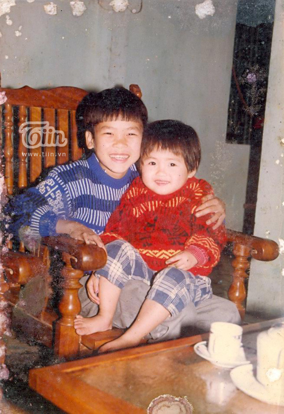 Tâm Tít lộ ảnh thời bé xíu trông cực đáng yêu (Theo Dân Tin) Tâm Tít lộ ảnh thời bé xíu trông cực đáng yêu (Theo Dân Tin)