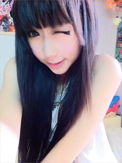 Gần đây, trong khi trò chuyện với báo giới, Cammi thừa nhận rằng, cuộc sống của cô trở nên căng thẳng và mệt mỏi kể từ khi báo giới phát hiện ra chuyện tình cảm của hai người. Gần đây, trong khi trò chuyện với báo giới, Cammi thừa nhận rằng, cuộc sống của cô trở nên căng thẳng và mệt mỏi kể từ khi báo giới phát hiện ra chuyện tình cảm của hai người.