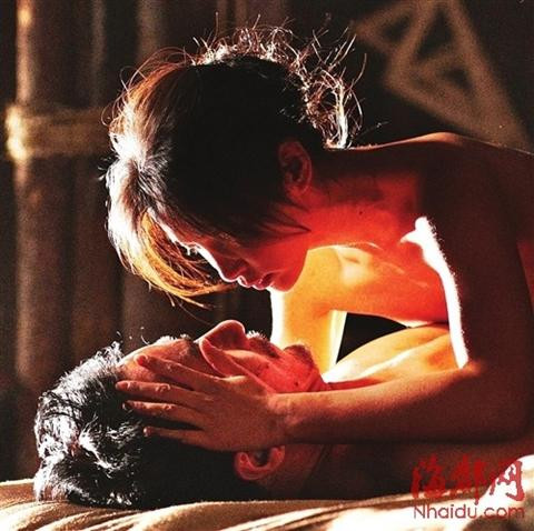 Lý Băng Băng nóng bỏng bên Thành Long trong Cách mạng Tân Hợi Lý Băng Băng nóng bỏng bên Thành Long trong Cách mạng Tân Hợi