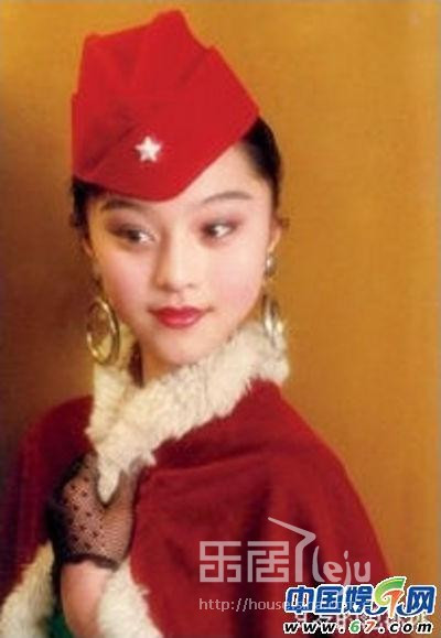 Phạm Băng Băng cũng thổi sáo rất giỏi. Năm 14 tuổi, ở trường, cô đã nổi danh là một cây sáo điêu luyện Phạm Băng Băng cũng thổi sáo rất giỏi. Năm 14 tuổi, ở trường, cô đã nổi danh là một cây sáo điêu luyện