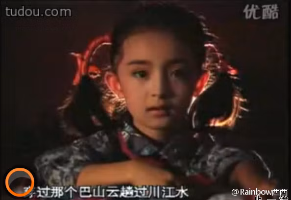 Sớm tiếp xúc với điện ảnh nên Dương Mịch diễn xuất rất tự nhiên và không hề bỡ ngỡ trước ống kính Sớm tiếp xúc với điện ảnh nên Dương Mịch diễn xuất rất tự nhiên và không hề bỡ ngỡ trước ống kính