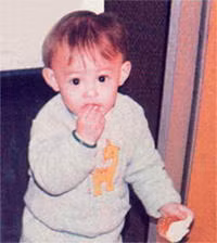 Nhưng cũng có giai đoạn Bá Chi rất giống với một bé trai kháu khỉnh