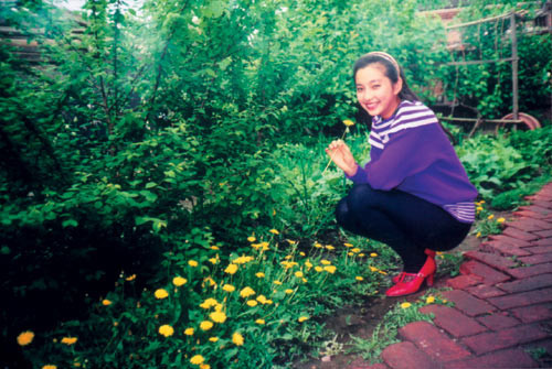 Và đây là Lý Băng Băng thời trung học. Và đây là Lý Băng Băng thời trung học.