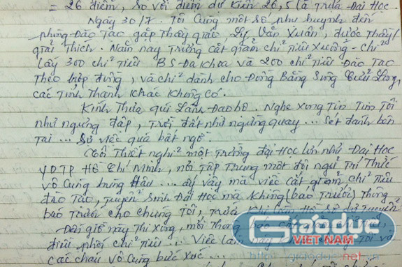 Lá đơn kiến nghị của phụ huynh mang đến gửi nhà trường. >>NHỮNG NGƯỜI NỔI TIẾNG TỪNG TRƯỢT ĐẠI HỌC