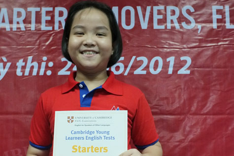 Từ năm học 2010-2011, TP.HCM đã không còn khảo sát đầu vào lớp 1 tăng cường tiếng Anh. Thay vào đó, cuối lớp 2 các em sẽ dự thi chứng chỉ Starters, nếu đạt yêu cầu (tổng số khiên từ 10 trở lên, mỗi kỹ năng không được dưới 2 khiên) mới được học tiếp lớp 3 tiếng Anh tăng cường, nếu không sẽ chuyển qua lớp thường, học chương trình tiếng Anh của Bộ GD-ĐT. Từ năm học 2010-2011, TP.HCM đã không còn khảo sát đầu vào lớp 1 tăng cường tiếng Anh. Thay vào đó, cuối lớp 2 các em sẽ dự thi chứng chỉ Starters, nếu đạt yêu cầu (tổng số khiên từ 10 trở lên, mỗi kỹ năng không được dưới 2 khiên) mới được học tiếp lớp 3 tiếng Anh tăng cường, nếu không sẽ chuyển qua lớp thường, học chương trình tiếng Anh của Bộ GD-ĐT.