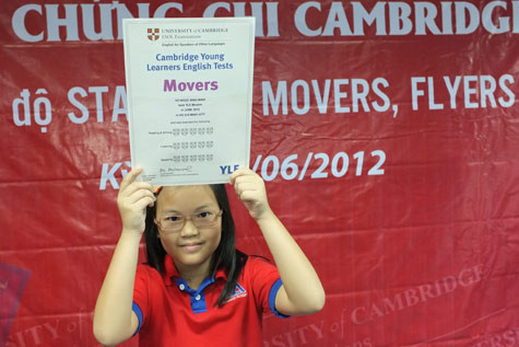 Trong hai đợt thi lấy chứng chỉ Starters, Movers, Flyers tại Trung tâm Anh ngữ American Academy ở TP.HCM, số học sinh đạt từ 10 khiên trở lên đạt tới 89%. Trong hai đợt thi lấy chứng chỉ Starters, Movers, Flyers tại Trung tâm Anh ngữ American Academy ở TP.HCM, số học sinh đạt từ 10 khiên trở lên đạt tới 89%.