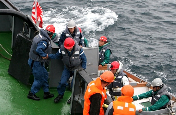 Hình ảnh lực lượng hải quân Nga Nhật tập trận trên Vịnh Peter Đại Đế.