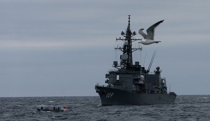 Khu trục hạm Ariake của Nhật.