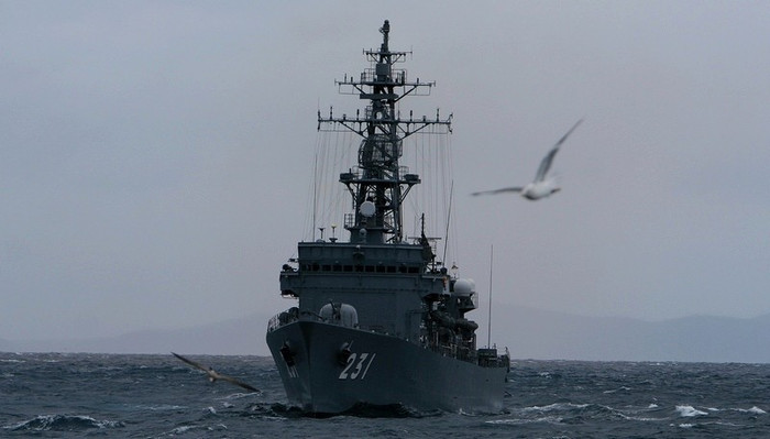 Hình ảnh lực lượng hải quân Nga Nhật tập trận trên Vịnh Peter Đại Đế.