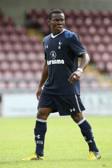 10. Souleymane Coulibaly (Tottenham): Coulibaly chưa đá trận nào ở Premier League nhưng đây không phải là giải đấu làm nên tên tuổi của anh. Thi đấu ở giải Vô địch U-17 Thế giới, Coulibaly đã nã tới 9 bàn chỉ trong 4 trận cho ĐT Bờ Biển Ngà và đó chính xác là lý do vì sao Andre Villas-Boas phải chiêu mộ anh. Nếu Tottenham thiếu tiền đạo, cơ hội của Coulibaly sẽ đến.